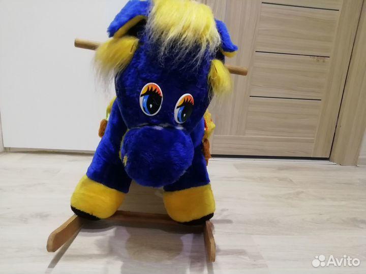 Детская лошадка качалка