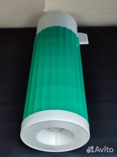 Корпус термоса без колбы пластиковый СССР зелёный