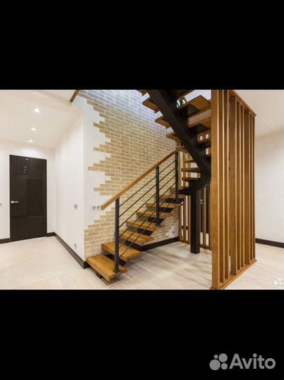 Металлическая лестница