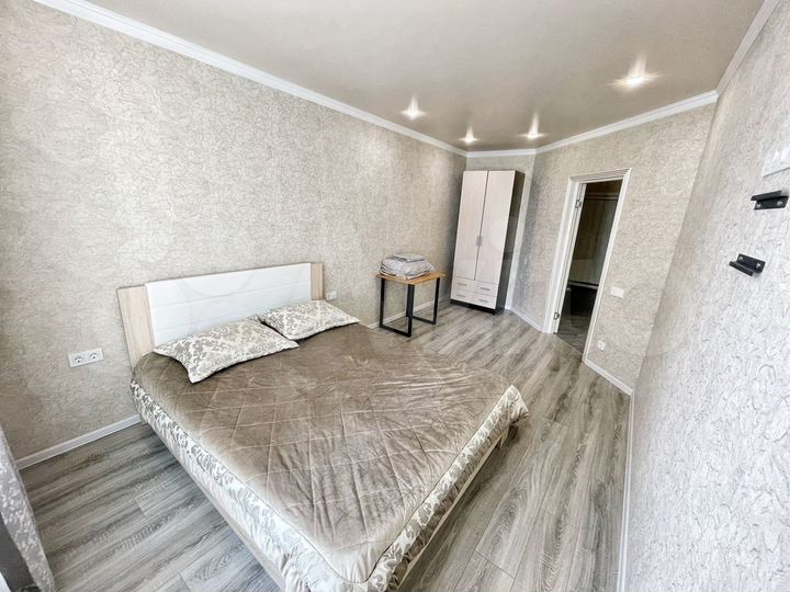 2-к. квартира, 63 м², 8/25 эт.