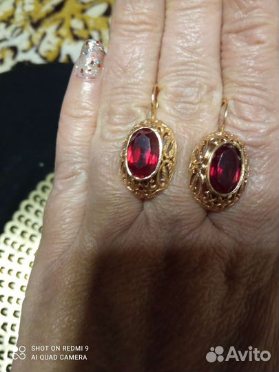 Золотые серьги