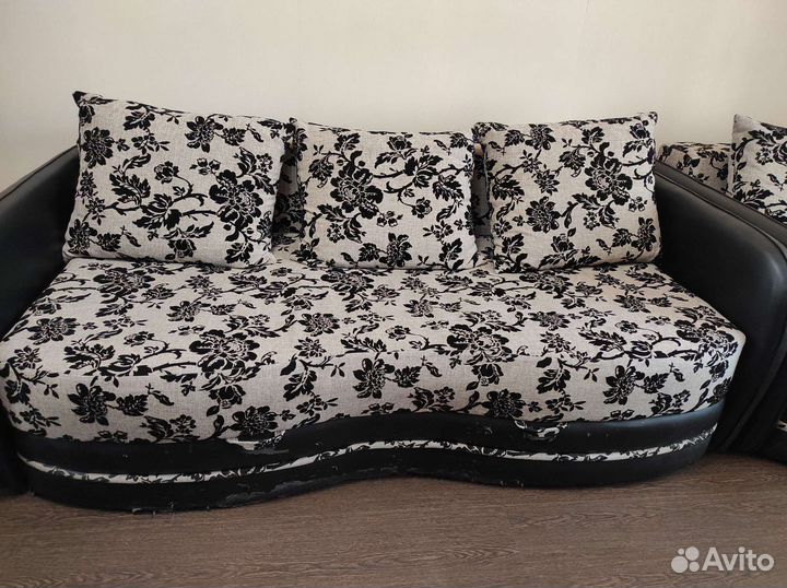 Диван и кресло