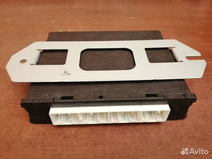 Блок управления двигателем Subaru Tribeca 2005-14