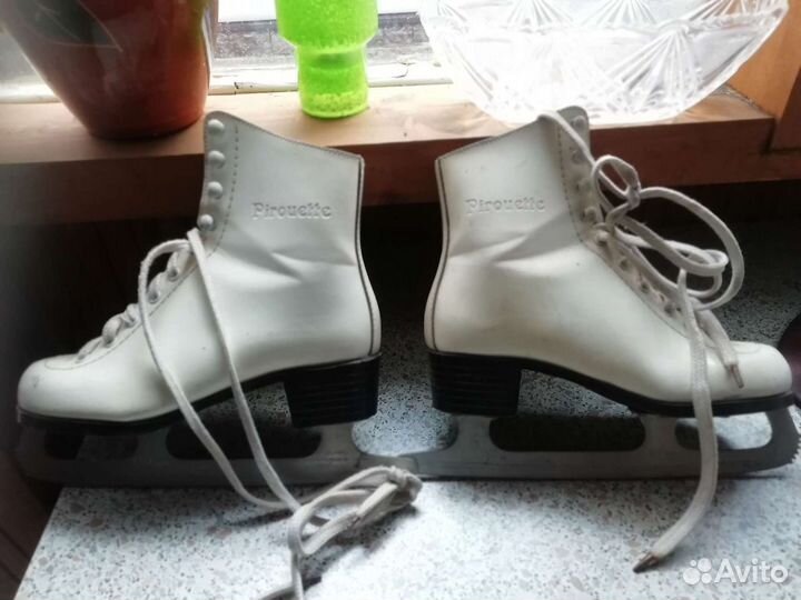 Фигурные коньки pirouette