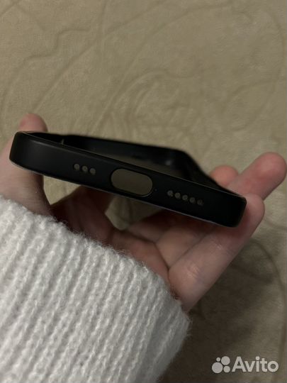 Чехол iPhone 13