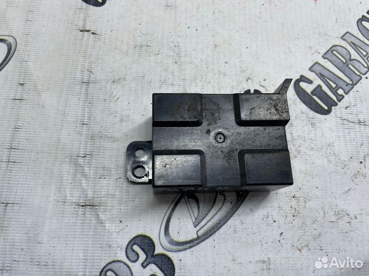 Реле печки Nissan Teana