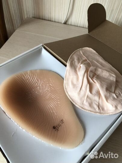 Протез молочной железы