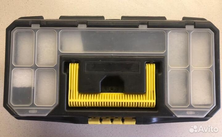 Ящик пластиковый для инструментов или рыбалки