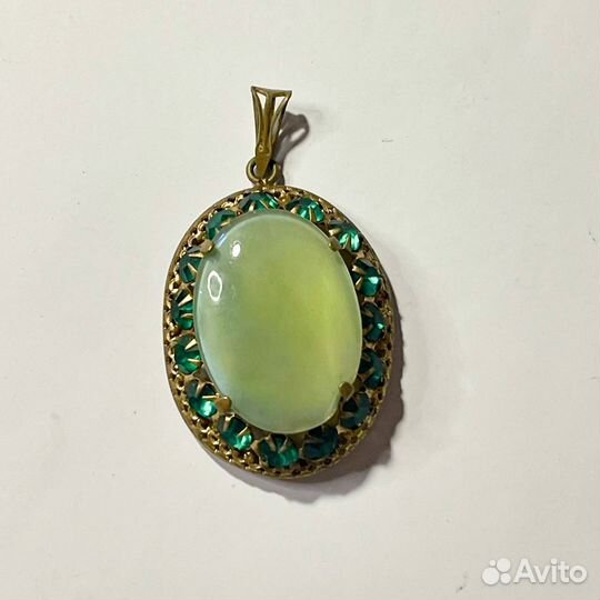 Винтажный медальон