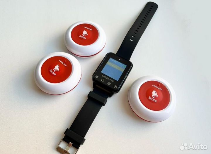 Комплект вызова: кнопка вызова официанта и часы