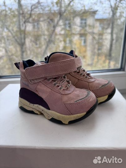 Ботинки демисезонные для девочки 22