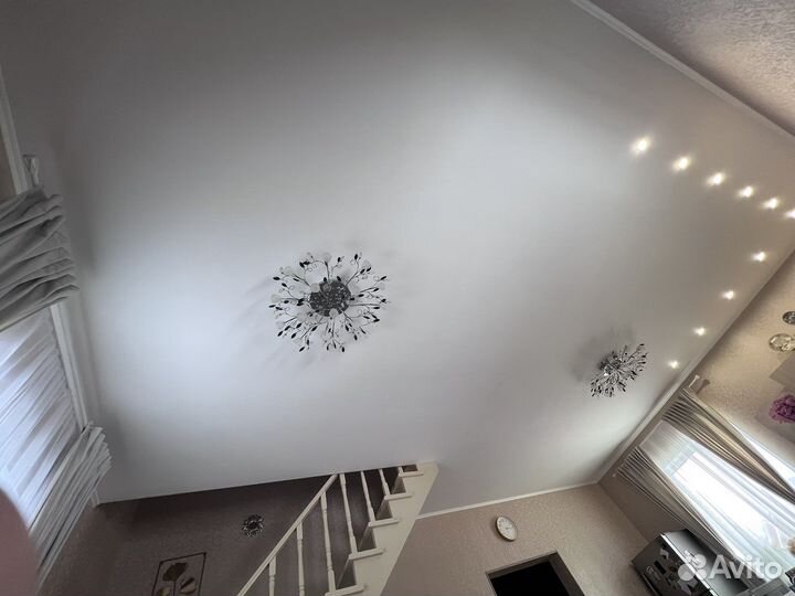 Люстры потолочные 2 штуки бу
