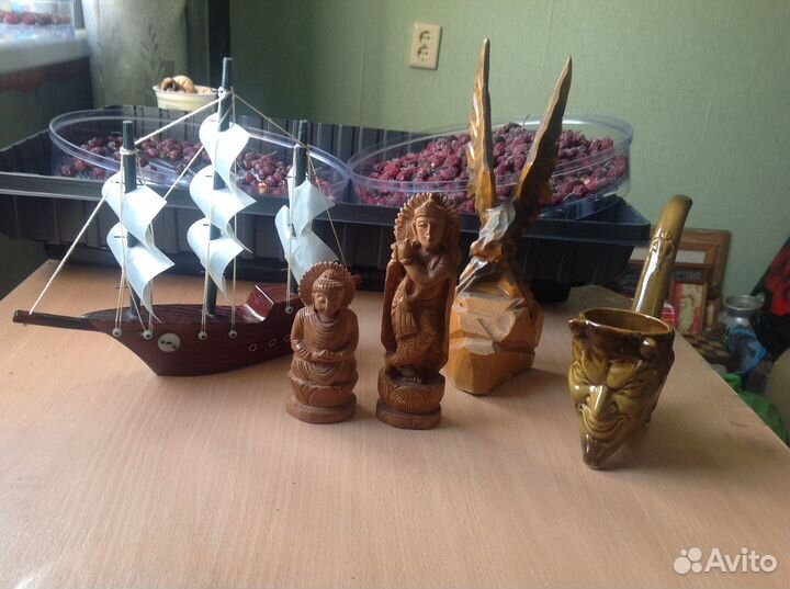 Фарфоровые статуэтки