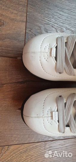 Коньки фигурные на девочку 31