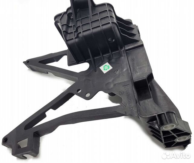 Кронштейн телевизора Мерседес W213 E-class