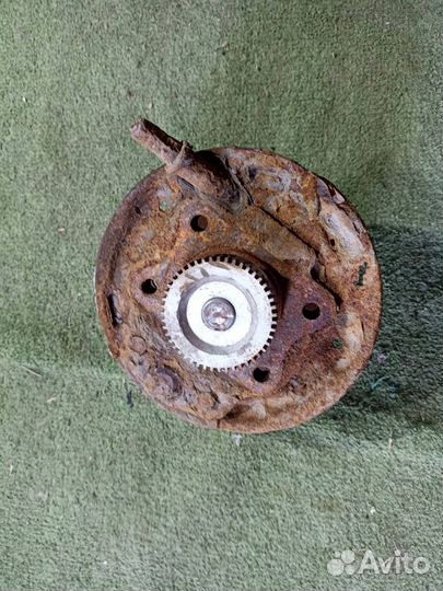 Ступица колеса задняя левая Hyundai Sonata EF 2.0