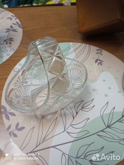 Хрустальная ваза