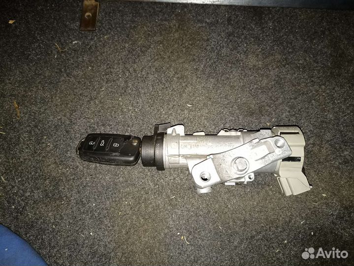 Замок зажигание на поло седан