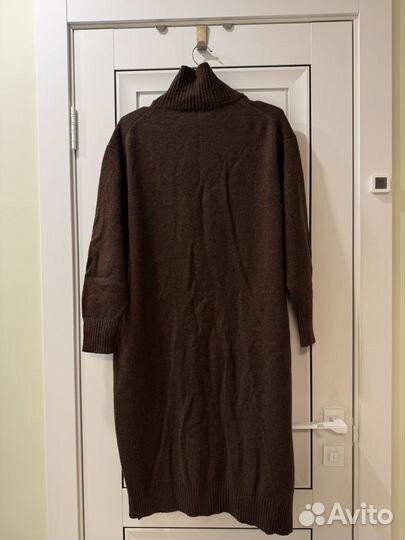 Платье шерстяное uniqlo