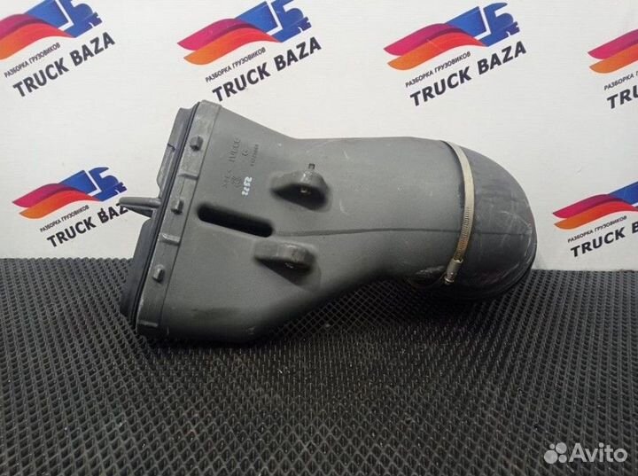 Патрубок воздушного фильтра Iveco Stralis