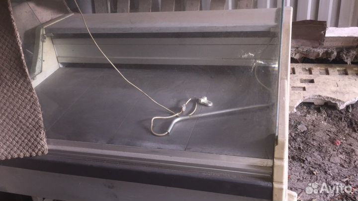 Холодильный прилавок-витрина 2шт