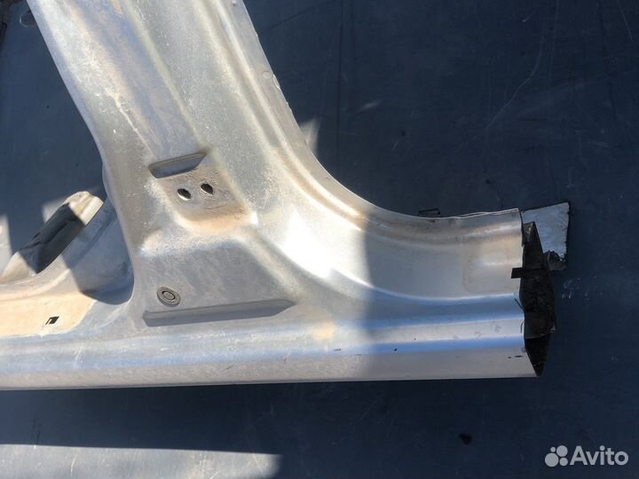 Левая стойка almera n16