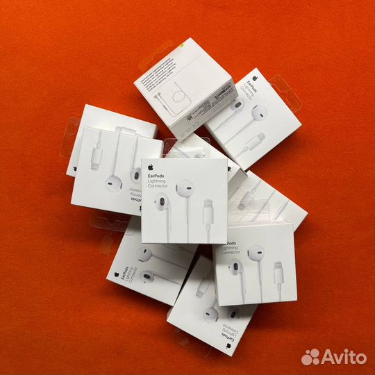 Apple EarPods lightning connector (New)