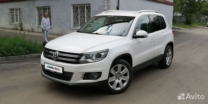 Volkswagen Tiguan 2.0 AT, 2011, 223 000 км