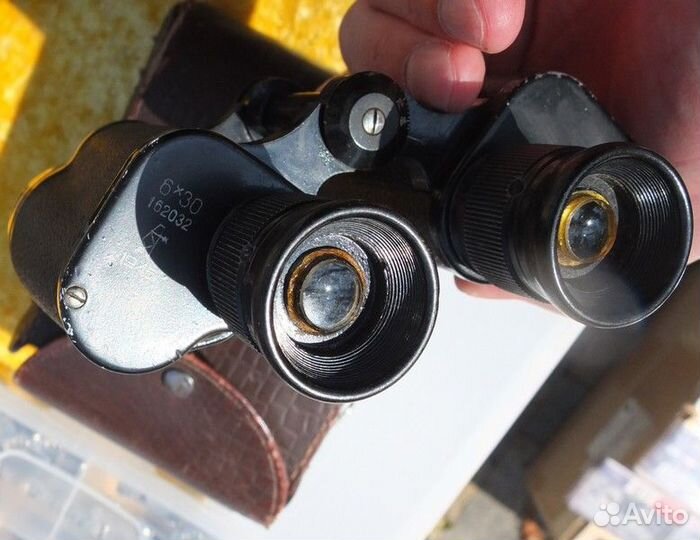 Бинокль 1946 года, в кофре