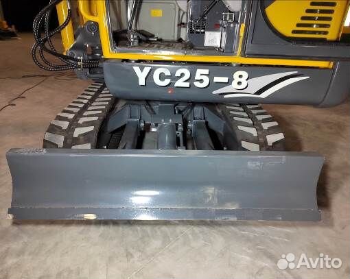 Мини-экскаватор yuchai YC 25-8
