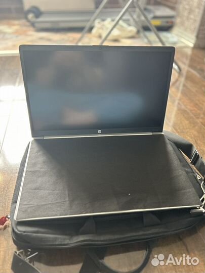 Ноутбук HP Laptop 17-cp0141ur серебристый