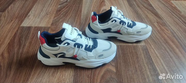 Кроссовки 40 размер