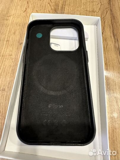 Кожаный чехол 14 pro