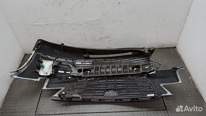 Бампер Cadillac XT5, 2019