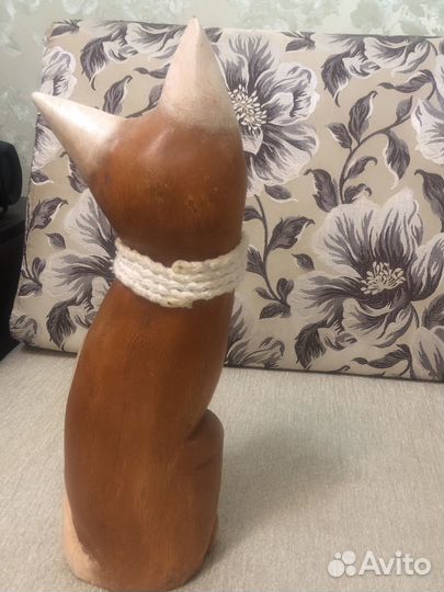 Статуэтка кошка