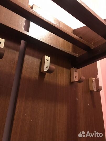 Вешалка деревянная в прихожую