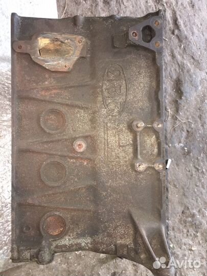 Бок цилиндров нива Chevrolet 2123