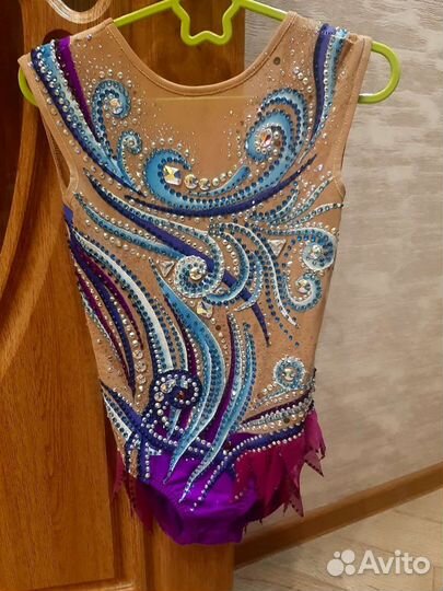 Продаю купальник 30000.Возможна аренда 3000