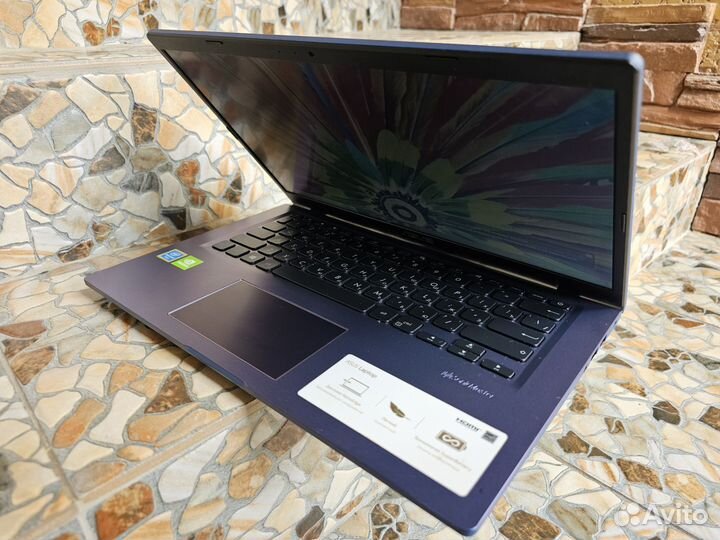 Свежий Asus VivoBook/FullHD/4ядра/8GB/SSD/MX130