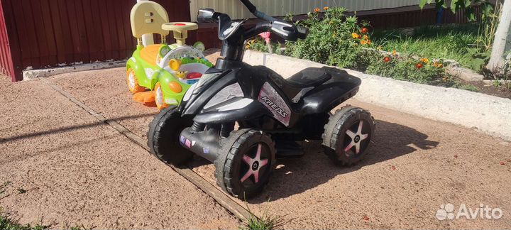 Детский квадроцикл на аккумуляторе