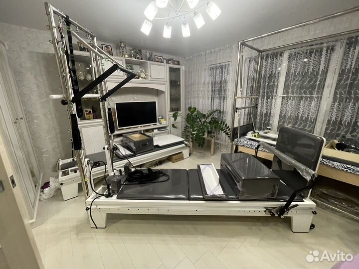 Новый реформер с башней пилатес движущийся бар