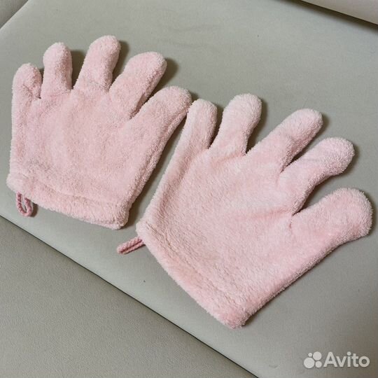 Косметические перчатки и повязка для волос