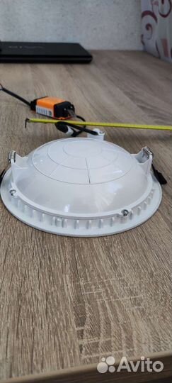 Светильники встраиваемые