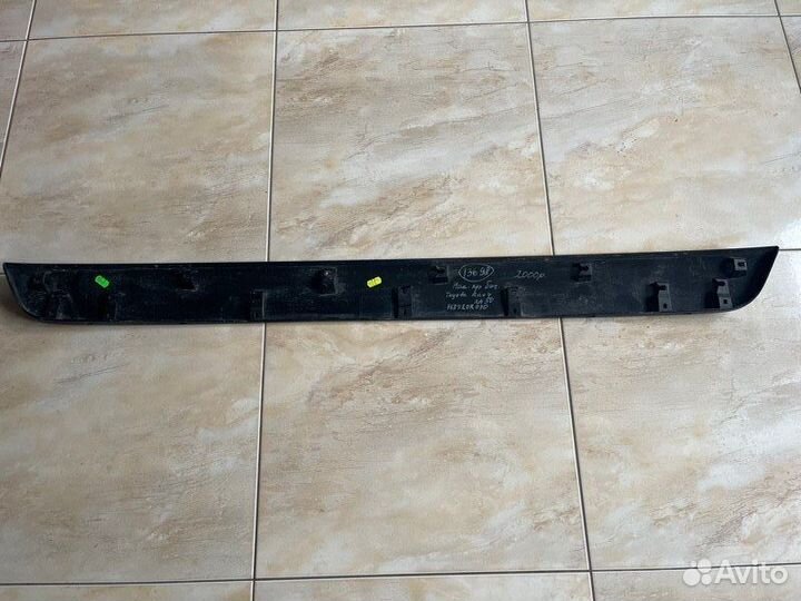 Накладка крышки багажника Toyota Rav 4 Xa 50 С