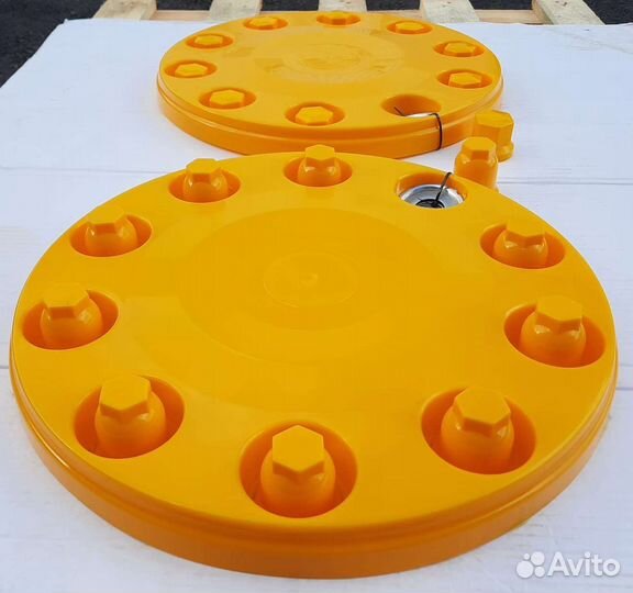 Комплект 2шт колпаки с колпачками на гайки Желтые