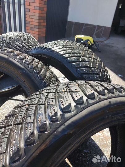 Goodyear UltraGrip Arctic 2 SUV 275/45 R20