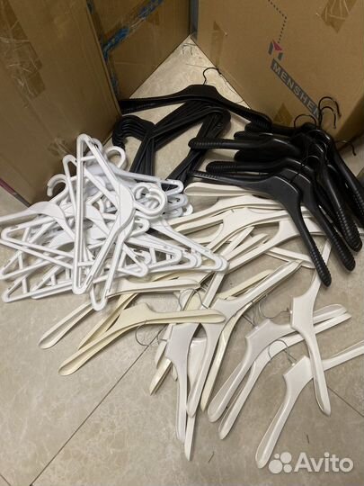 Вешалки плечики для одежды