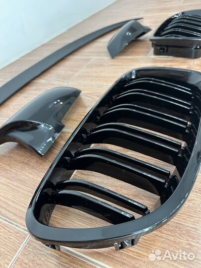 Спойлер, крышки зеркал, ноздри Bmw f10 Mlook LCI