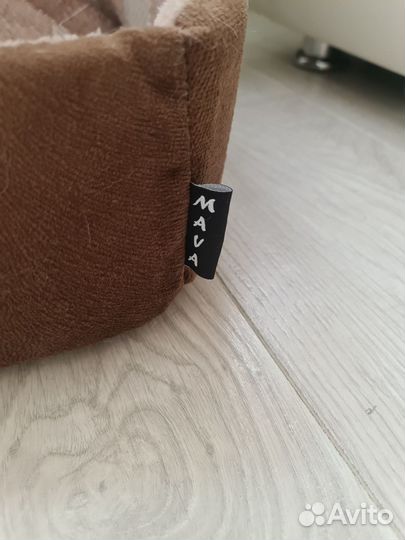 Лежак для кошки с подушкой