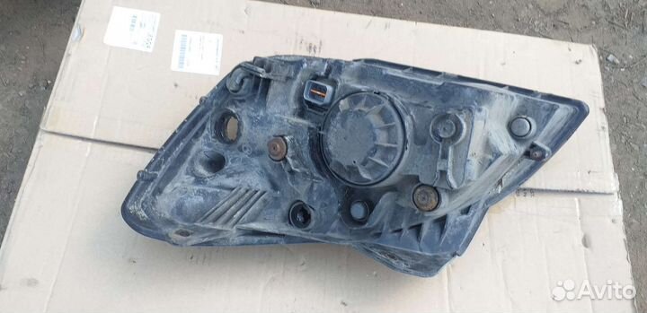 Фара правая Kia Rio 2 рестайлинг